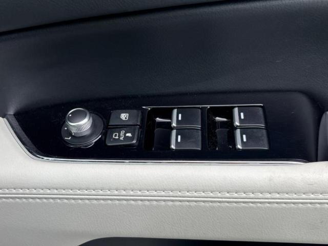 ＣＸ－５ ＸＤ１００シュウネントクベツキネンシャ　ＢＯＳＥ／保証書／純正　ＳＤナビ／アイアクティブセンス（マツダ）／エアーシート　前席／全方位モニター／車線逸脱防止支援システム／シート　フルレザー／パーキングアシスト　バックガイド　革シート　ドラレコ（33枚目）