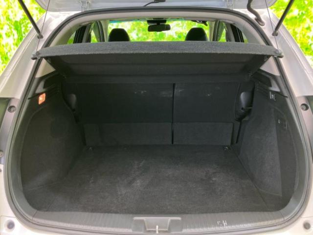 ヴェゼル ハイブリッドＺ・ホンダセンシング　新品タイヤ／保証書／純正　ＳＤナビ／ホンダセンシング／シートヒーター　前席／車線逸脱防止支援システム／シート　ハーフレザー／ヘッドランプ　ＬＥＤ／ＵＳＢジャック／Ｂｌｕｅｔｏｏｔｈ接続／ＥＴＣ（19枚目）