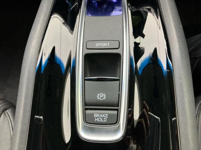 ヴェゼル ハイブリッドＺ・ホンダセンシング　新品タイヤ／保証書／純正　ＳＤナビ／ホンダセンシング／シートヒーター　前席／車線逸脱防止支援システム／シート　ハーフレザー／ヘッドランプ　ＬＥＤ／ＵＳＢジャック／Ｂｌｕｅｔｏｏｔｈ接続／ＥＴＣ（35枚目）