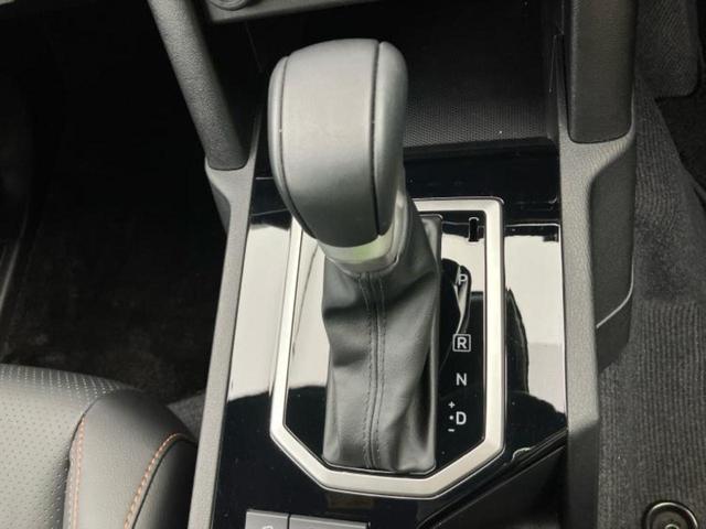 トライトン ４ＷＤ　ＧＳＲ　保証書／純正　９インチ　ナビ／イーアシスト（ミツビシ）／シートヒーター　前席／マルチアラウンドモニター／車線逸脱防止支援システム／シート　合皮／ヘッドランプ　ＬＥＤ／ＵＳＢジャック　バックカメラ（31枚目）