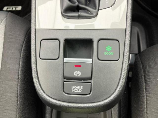 フィット ベーシック　ディスプレイオーディオ８インチ／ホンダセンシング／車線逸脱防止支援システム／ドライブレコーダー　純正／ＵＳＢジャック／Ｂｌｕｅｔｏｏｔｈ接続／ＥＴＣ／ＥＢＤ付ＡＢＳ／横滑り防止装置　バックカメラ（31枚目）