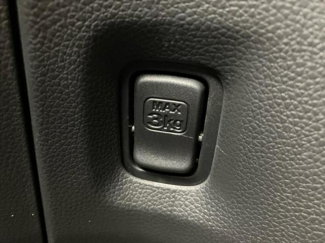 ＷＥＣＡＲＳでは各商談席に大型モニターをご用意しております！見やすい大画面でゆったりと全国の在庫をご覧いただけます！是非ご来店お待ちしております！