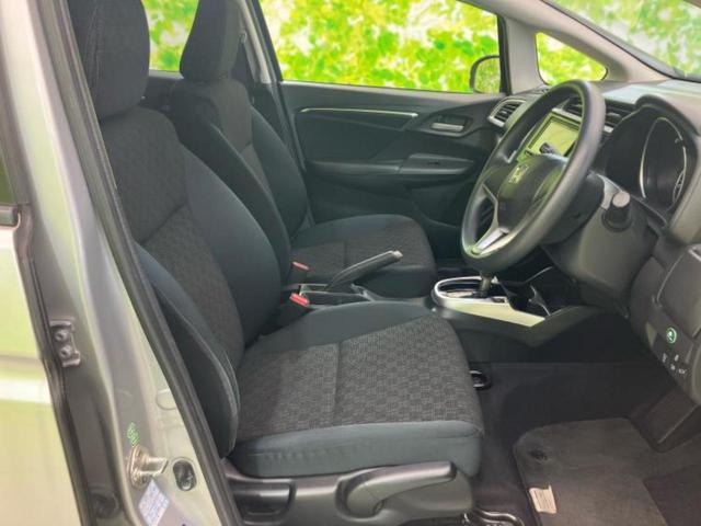 フィット 13G・Fパッケージ 保証書/社外 SDナビ/シティーブレーキアクティブシステム(ホンダ)/Bluetooth接続/ETC/EBD付ABS/横滑り防止装置/アイドリングストップ/フルセグTV/DVD/禁煙車 ワンオーナー(5枚目)