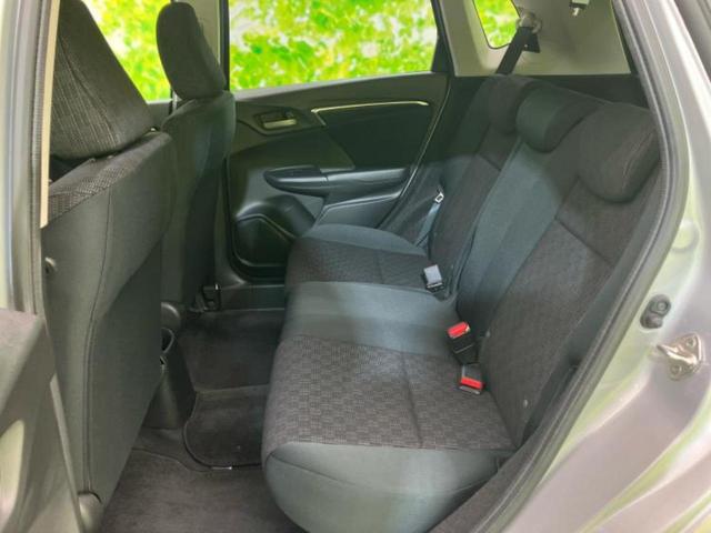 フィット 13G・Fパッケージ 保証書/社外 SDナビ/シティーブレーキアクティブシステム(ホンダ)/Bluetooth接続/ETC/EBD付ABS/横滑り防止装置/アイドリングストップ/フルセグTV/DVD/禁煙車 ワンオーナー(8枚目)