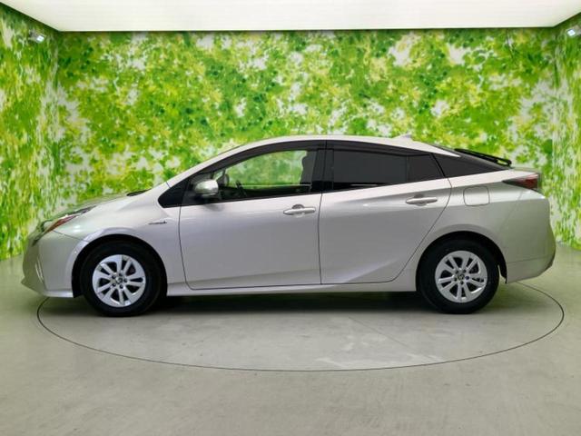 プリウス Ｓセーフティプラス　新品タイヤ／保証書／純正　ＳＤナビ／トヨタセーフティセンス／車線逸脱防止支援システム／パーキングアシスト　自動操舵／ドライブレコーダー　純正／ヘッドランプ　ＬＥＤ／Ｂｌｕｅｔｏｏｔｈ接続　ＤＶＤ再生（2枚目）