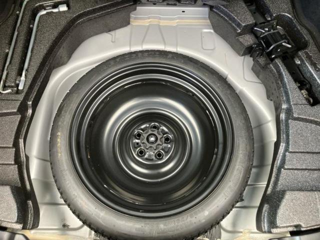 プリウス Ｓセーフティプラス　新品タイヤ／保証書／純正　ＳＤナビ／トヨタセーフティセンス／車線逸脱防止支援システム／パーキングアシスト　自動操舵／ドライブレコーダー　純正／ヘッドランプ　ＬＥＤ／Ｂｌｕｅｔｏｏｔｈ接続　ＤＶＤ再生（27枚目）