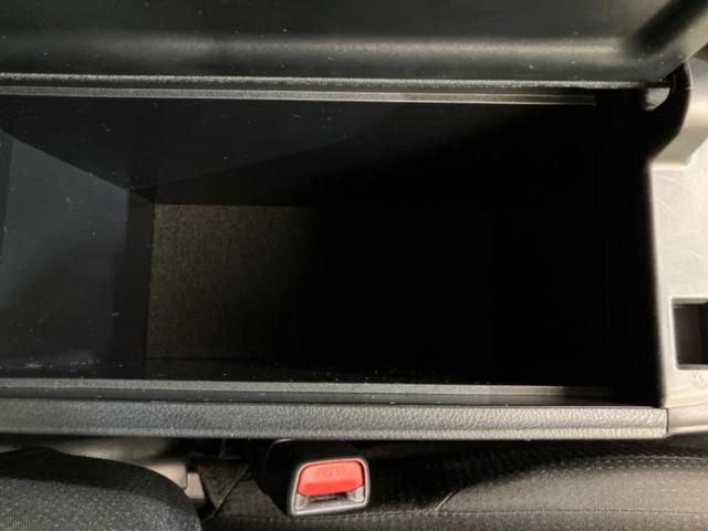 プリウス Ｓセーフティプラス　新品タイヤ／保証書／純正　ＳＤナビ／トヨタセーフティセンス／車線逸脱防止支援システム／パーキングアシスト　自動操舵／ドライブレコーダー　純正／ヘッドランプ　ＬＥＤ／Ｂｌｕｅｔｏｏｔｈ接続　ＤＶＤ再生（39枚目）