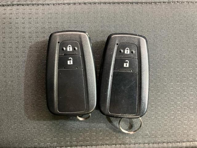 プリウス Ｓセーフティプラス　新品タイヤ／保証書／純正　ＳＤナビ／トヨタセーフティセンス／車線逸脱防止支援システム／パーキングアシスト　自動操舵／ドライブレコーダー　純正／ヘッドランプ　ＬＥＤ／Ｂｌｕｅｔｏｏｔｈ接続　ＤＶＤ再生（44枚目）