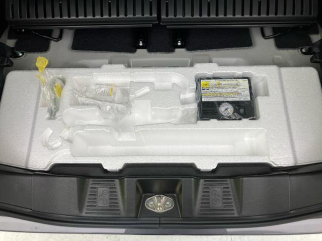 スペーシアギア ハイブリッドＸＺ　保証書／純正　９インチ　メモリーナビ／セーフティサポート（スズキ）／両側電動スライドドア／シートヒーター　前席／全方位モニター／車線逸脱防止支援システム／登録済未使用車／ヘッドランプ　ＬＥＤ（21枚目）