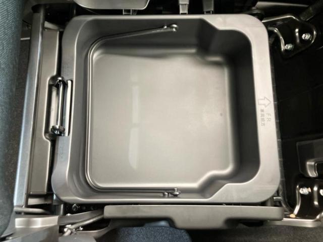 スペーシアギア ハイブリッドＸＺ　保証書／純正　９インチ　メモリーナビ／セーフティサポート（スズキ）／両側電動スライドドア／シートヒーター　前席／全方位モニター／車線逸脱防止支援システム／登録済未使用車／ヘッドランプ　ＬＥＤ（40枚目）