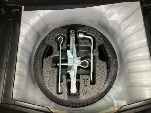 ノート X DIG-S 新品タイヤ/保証書/社外 SDナビ/エマージェンシーブレーキ/車線逸脱防止支援システム/Bluetooth接続/ETC/EBD付ABS/アイドリングストップ/フルセグTV/DVD/禁煙車 ワンオーナー(21枚目)