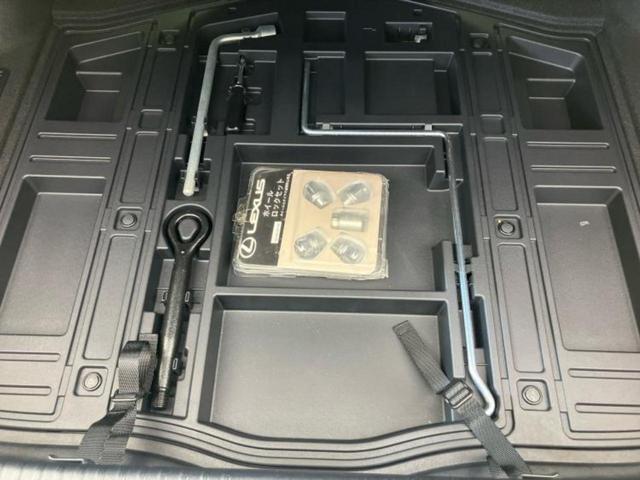 ＲＣ ＲＣ３００ｈ　Ｆスポーツ　サンルーフ／マークレビンソン／保証書／純正　ＳＤナビ／エアーシート　前席／シート　フルレザー／ドライブレコーダー　社外／ヘッドランプ　ＬＥＤ／ＵＳＢジャック／Ｂｌｕｅｔｏｏｔｈ接続／ＥＴＣ　革シート（21枚目）