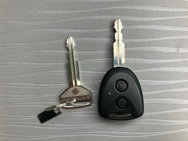 ミライース Ｌ　新品タイヤ／保証書／ＥＢＤ付ＡＢＳ／横滑り防止装置／アイドリングストップ／禁煙車／エアバッグ　運転席／エアバッグ　助手席／衝突安全ボディ／パワーウインドウ／キーレススタート／パワーステアリング（38枚目）