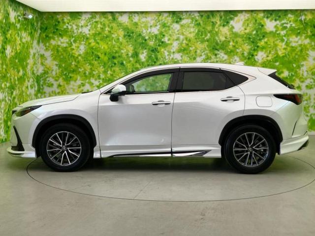 NX NX250バージョンL 新品タイヤ/サンルーフ/純正エアロ/保証書/純正 SDナビ/衝突安全装置/シートエアコン/パノラミックビューモニター/車線逸脱防止支援システム/シート フルレザー 革シート 衝突被害軽減システム(2枚目)