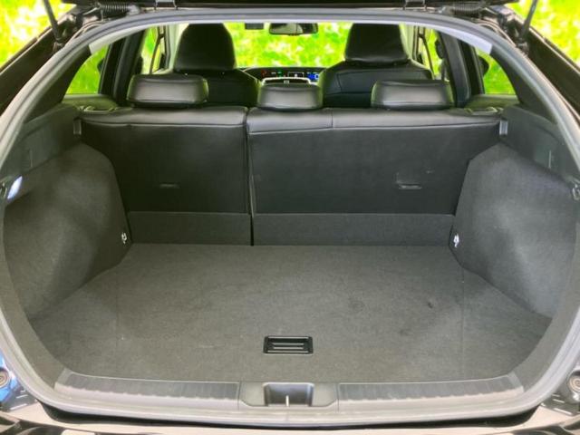 プリウス Ｓセーフティプラス　新品タイヤ／モデリスタエアロ／保証書／社外　９インチ　ＳＤナビ／トヨタセーフティセンス／車線逸脱防止支援システム／パーキングアシスト　バックガイド／パーキングアシスト　自動操舵　衝突被害軽減システム（20枚目）