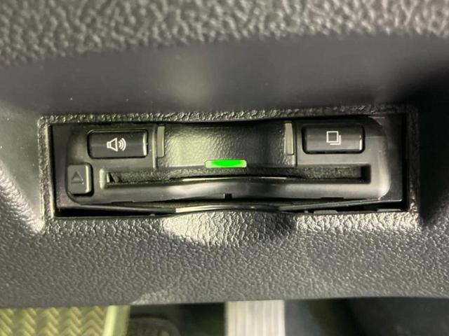 プリウス Ｓセーフティプラス　新品タイヤ／モデリスタエアロ／保証書／社外　９インチ　ＳＤナビ／トヨタセーフティセンス／車線逸脱防止支援システム／パーキングアシスト　バックガイド／パーキングアシスト　自動操舵　衝突被害軽減システム（32枚目）