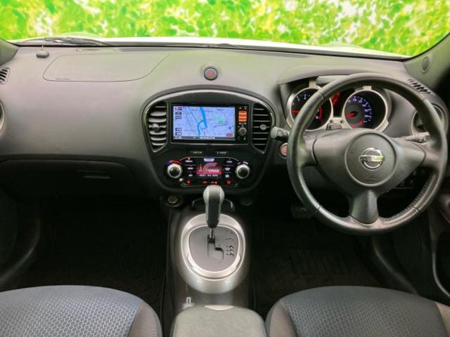 ジューク ４ＷＤ１６ＧＴ　ＦＯＵＲタイプＶ　保証書／純正　ＳＤナビ／ヘッドランプ　ＨＩＤ／Ｂｌｕｅｔｏｏｔｈ接続／ＥＴＣ／ＥＢＤ付ＡＢＳ／横滑り防止装置／バックモニター／フルセグＴＶ／ＤＶＤ／禁煙車／エアバッグ　運転席／エアバッグ　助手席（4枚目）