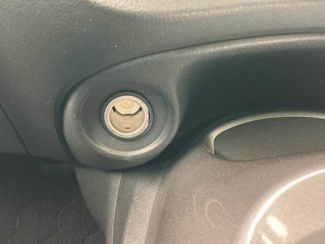 ジューク ４ＷＤ１６ＧＴ　ＦＯＵＲタイプＶ　保証書／純正　ＳＤナビ／ヘッドランプ　ＨＩＤ／Ｂｌｕｅｔｏｏｔｈ接続／ＥＴＣ／ＥＢＤ付ＡＢＳ／横滑り防止装置／バックモニター／フルセグＴＶ／ＤＶＤ／禁煙車／エアバッグ　運転席／エアバッグ　助手席（32枚目）