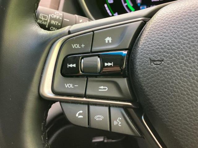 オデッセイハイブリッド ｅＨＥＶアブソルート・ＥＸ　保証書／純正　１０インチ　ＳＤナビ／ホンダセンシング／両側電動スライドドア／シートヒーター　前席／マルチビューカメラシステム／車線逸脱防止支援システム／シート　ハーフレザー／電動バックドア　電動シート（18枚目）