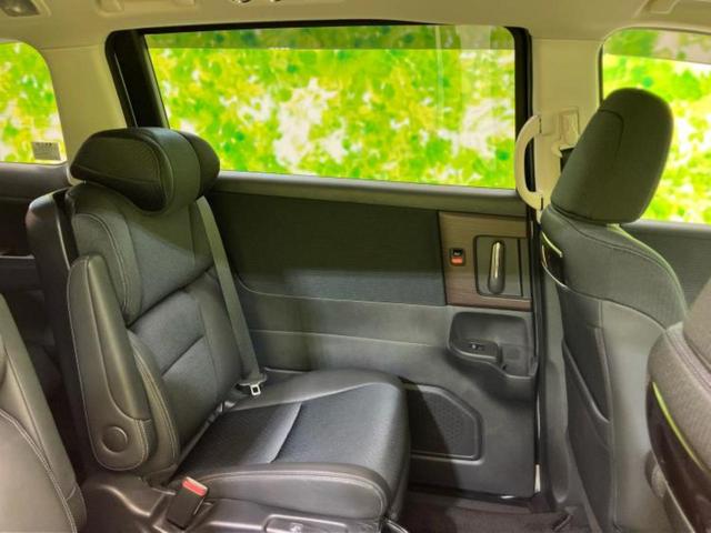 オデッセイハイブリッド ｅＨＥＶアブソルート・ＥＸ　保証書／純正　１０インチ　ＳＤナビ／ホンダセンシング／両側電動スライドドア／シートヒーター　前席／マルチビューカメラシステム／車線逸脱防止支援システム／シート　ハーフレザー／電動バックドア　電動シート（26枚目）