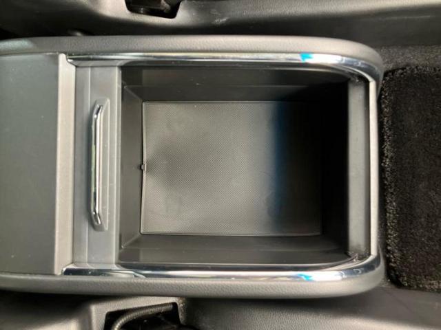 オデッセイハイブリッド ｅＨＥＶアブソルート・ＥＸ　保証書／純正　１０インチ　ＳＤナビ／ホンダセンシング／両側電動スライドドア／シートヒーター　前席／マルチビューカメラシステム／車線逸脱防止支援システム／シート　ハーフレザー／電動バックドア　電動シート（40枚目）