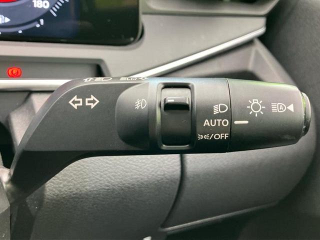 オーラ Ｇレザーエディション　新品タイヤ／ＢＯＳＥ／保証書／純正　９インチ　ＳＤナビ／インテリジェントルームミラー／エマージェンシーブレーキ／全方位モニター／車線逸脱防止支援システム／シート　合皮／プロパイロット　全周囲カメラ（18枚目）