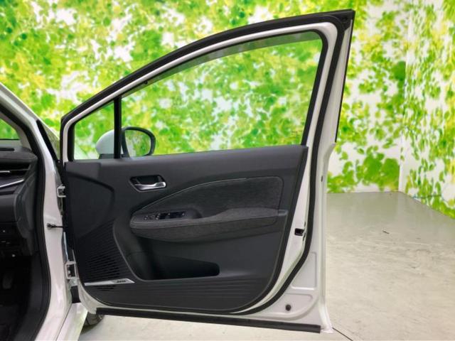 オーラ Ｇレザーエディション　新品タイヤ／ＢＯＳＥ／保証書／純正　９インチ　ＳＤナビ／インテリジェントルームミラー／エマージェンシーブレーキ／全方位モニター／車線逸脱防止支援システム／シート　合皮／プロパイロット　全周囲カメラ（22枚目）