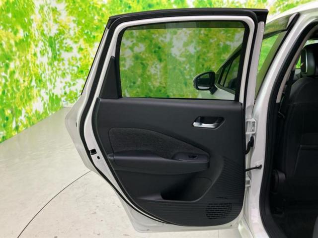 オーラ Ｇレザーエディション　新品タイヤ／ＢＯＳＥ／保証書／純正　９インチ　ＳＤナビ／インテリジェントルームミラー／エマージェンシーブレーキ／全方位モニター／車線逸脱防止支援システム／シート　合皮／プロパイロット　全周囲カメラ（25枚目）