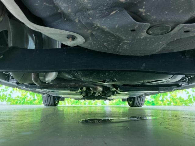 オーラ Ｇレザーエディション　新品タイヤ／ＢＯＳＥ／保証書／純正　９インチ　ＳＤナビ／インテリジェントルームミラー／エマージェンシーブレーキ／全方位モニター／車線逸脱防止支援システム／シート　合皮／プロパイロット　全周囲カメラ（52枚目）