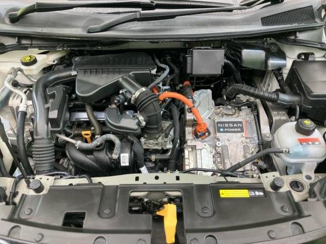 オーラ Ｇレザーエディション　新品タイヤ／ＢＯＳＥ／保証書／純正　９インチ　ＳＤナビ／インテリジェントルームミラー／エマージェンシーブレーキ／全方位モニター／車線逸脱防止支援システム／シート　合皮／プロパイロット　全周囲カメラ（55枚目）