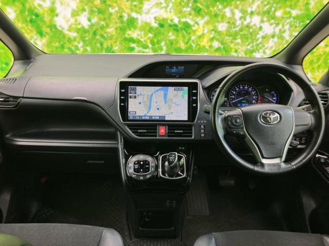 ノア ハイブリッドＳｉダブルバイビー２　新品タイヤ／保証書／純正　１０インチ　ＳＤナビ／フリップダウンモニター　純正　１１．５インチ／衝突安全装置／両側電動スライドドア／シートヒーター　前席／車線逸脱防止支援システム　衝突被害軽減システム（4枚目）