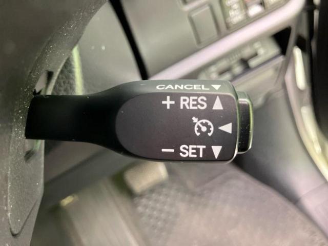 ノア ハイブリッドＳｉダブルバイビー２　新品タイヤ／保証書／純正　１０インチ　ＳＤナビ／フリップダウンモニター　純正　１１．５インチ／衝突安全装置／両側電動スライドドア／シートヒーター　前席／車線逸脱防止支援システム　衝突被害軽減システム（30枚目）