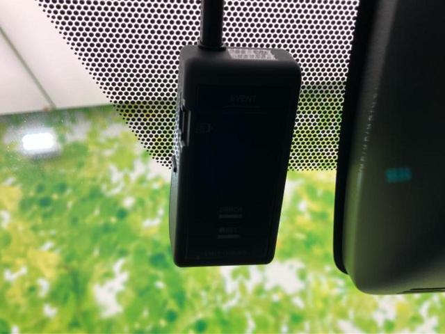 ノア ハイブリッドＳｉダブルバイビー２　新品タイヤ／保証書／純正　１０インチ　ＳＤナビ／フリップダウンモニター　純正　１１．５インチ／衝突安全装置／両側電動スライドドア／シートヒーター　前席／車線逸脱防止支援システム　衝突被害軽減システム（46枚目）