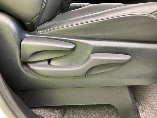 ノア ハイブリッドＳｉダブルバイビー２　新品タイヤ／保証書／純正　１０インチ　ＳＤナビ／フリップダウンモニター　純正　１１．５インチ／衝突安全装置／両側電動スライドドア／シートヒーター　前席／車線逸脱防止支援システム　衝突被害軽減システム（48枚目）