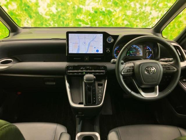 ノア ハイブリッドＳ－Ｚ　保証書／ディスプレイオーディオ＋ナビ１０．５インチ／フリップダウンモニター　純正　１４インチ／トヨタセーフティセンス／両側電動スライドドア／シートヒーター　前席／車線逸脱防止支援システム　バックカメラ（4枚目）