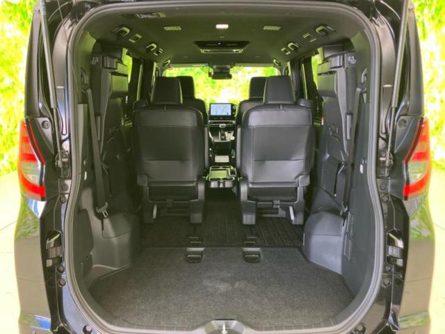 ノア ハイブリッドＳ－Ｚ　保証書／ディスプレイオーディオ＋ナビ１０．５インチ／フリップダウンモニター　純正　１４インチ／トヨタセーフティセンス／両側電動スライドドア／シートヒーター　前席／車線逸脱防止支援システム　バックカメラ（22枚目）