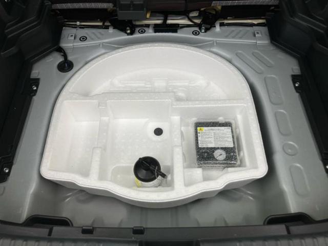 ヤリスクロス ハイブリッドＺ　新品タイヤ／保証書／ディスプレイオーディオ＋ナビ８インチ／トヨタセーフティセンス／シートヒーター　前席／全方位モニター／車線逸脱防止支援システム／シート　ハーフレザー／ドライブレコーダー　前後　ＥＴＣ（26枚目）