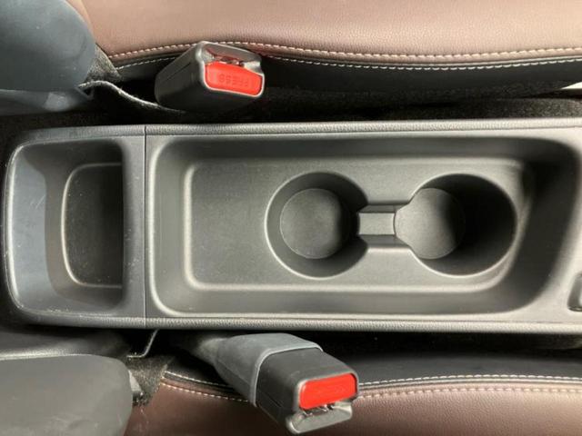 ヤリスクロス ハイブリッドＺ　新品タイヤ／保証書／ディスプレイオーディオ＋ナビ８インチ／トヨタセーフティセンス／シートヒーター　前席／全方位モニター／車線逸脱防止支援システム／シート　ハーフレザー／ドライブレコーダー　前後　ＥＴＣ（38枚目）