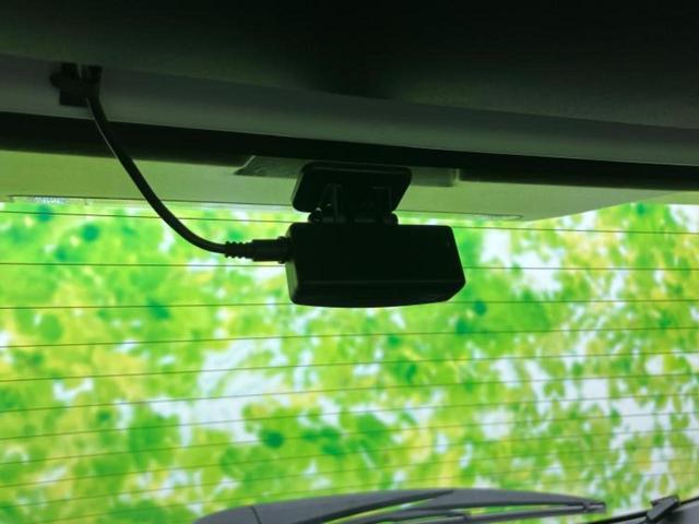 ヤリスクロス ハイブリッドＺ　新品タイヤ／保証書／ディスプレイオーディオ＋ナビ８インチ／トヨタセーフティセンス／シートヒーター　前席／全方位モニター／車線逸脱防止支援システム／シート　ハーフレザー／ドライブレコーダー　前後　ＥＴＣ（42枚目）