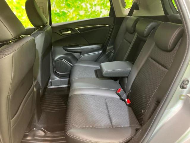 フィットハイブリッド ハイブリッド・Ｌパッケージ　新品タイヤ／保証書／純正　ＳＤナビ／シート　ハーフレザー／ヘッドランプ　ＬＥＤ／Ｂｌｕｅｔｏｏｔｈ接続／ＥＢＤ付ＡＢＳ／横滑り防止装置／アイドリングストップ／バックモニター／フルセグＴＶ／ＤＶＤ（8枚目）