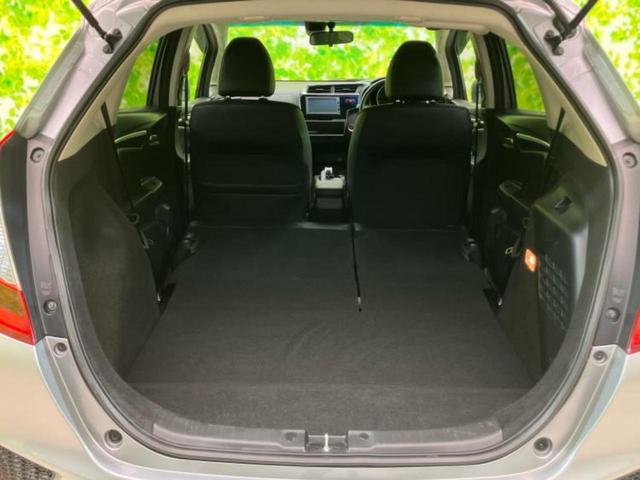 フィットハイブリッド ハイブリッド・Ｌパッケージ　新品タイヤ／保証書／純正　ＳＤナビ／シート　ハーフレザー／ヘッドランプ　ＬＥＤ／Ｂｌｕｅｔｏｏｔｈ接続／ＥＢＤ付ＡＢＳ／横滑り防止装置／アイドリングストップ／バックモニター／フルセグＴＶ／ＤＶＤ（20枚目）