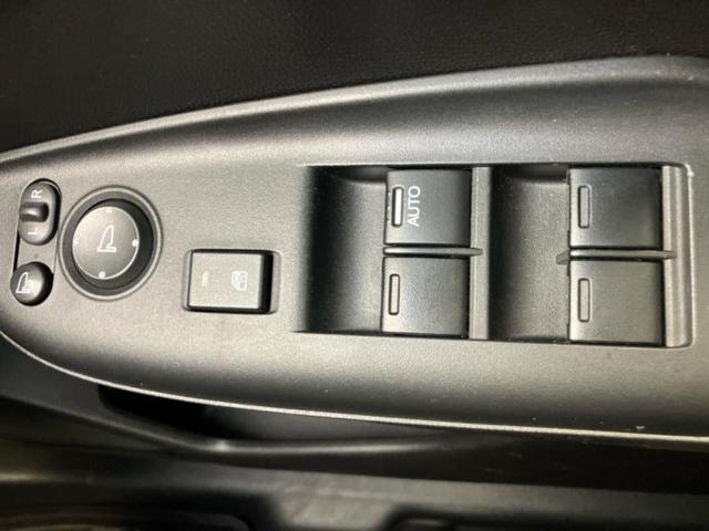 フィットハイブリッド ハイブリッド・Ｌパッケージ　新品タイヤ／保証書／純正　ＳＤナビ／シート　ハーフレザー／ヘッドランプ　ＬＥＤ／Ｂｌｕｅｔｏｏｔｈ接続／ＥＢＤ付ＡＢＳ／横滑り防止装置／アイドリングストップ／バックモニター／フルセグＴＶ／ＤＶＤ（32枚目）