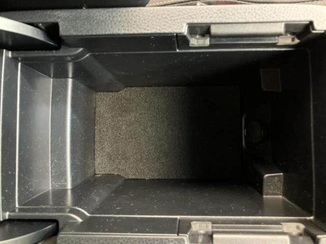 ハリアー プレミアム　新品タイヤ／保証書／純正　９インチ　ＳＤナビ／シートヒーター　前席／車線逸脱防止支援システム／シート　フルレザー／電動バックドア／ヘッドランプ　ＬＥＤ／Ｂｌｕｅｔｏｏｔｈ接続／ＥＴＣ　革シート（38枚目）