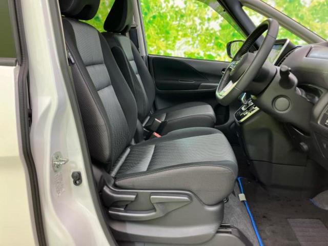 セレナ eパワーハイウェイスターV 新品タイヤ/保証書/純正 10インチ メモリーナビ/フリップダウンモニター 純正 11インチ/インテリジェントルームミラー/エマージェンシーブレーキ/両側電動スライドドア/シートヒーター 前席 ETC(5枚目)