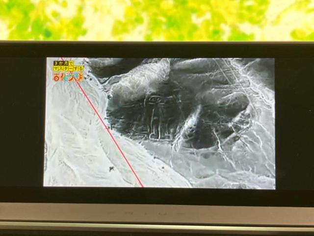 プリウス Ｚ　サンルーフ／保証書／ディスプレイオーディオ＋ナビ１２．３インチ／トヨタセーフティセンス／シートヒーター　前席／全方位モニター／車線逸脱防止支援システム／シート　合皮　衝突被害軽減システム　全周囲カメラ（12枚目）