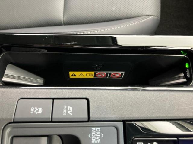 プリウス Ｚ　サンルーフ／保証書／ディスプレイオーディオ＋ナビ１２．３インチ／トヨタセーフティセンス／シートヒーター　前席／全方位モニター／車線逸脱防止支援システム／シート　合皮　衝突被害軽減システム　全周囲カメラ（37枚目）