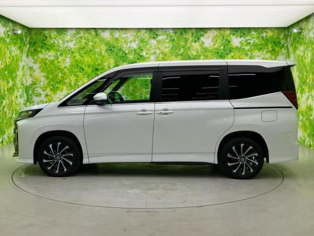 ノア ハイブリッドＳ－Ｚ　保証書／ディスプレイオーディオ＋ナビ１０インチ／フリップダウンモニター　純正　１４インチ／衝突安全装置／両側電動スライドドア／シートヒーター　前席／パノラミックビューモニター　衝突被害軽減システム（2枚目）