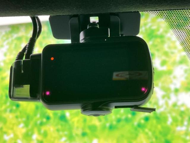 ノア ハイブリッドＳ－Ｚ　保証書／ディスプレイオーディオ＋ナビ１０インチ／フリップダウンモニター　純正　１４インチ／衝突安全装置／両側電動スライドドア／シートヒーター　前席／パノラミックビューモニター　衝突被害軽減システム（45枚目）