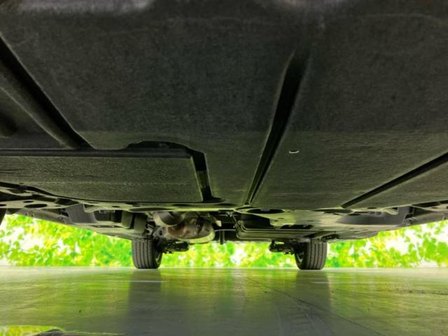 ノア ハイブリッドＳ－Ｚ　保証書／ディスプレイオーディオ＋ナビ１０インチ／フリップダウンモニター　純正　１４インチ／衝突安全装置／両側電動スライドドア／シートヒーター　前席／パノラミックビューモニター　衝突被害軽減システム（52枚目）