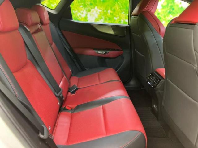 ＮＸ ４ＷＤ　ＮＸ３５０Ｆスポーツ　パノラマルーフ／マークレビンソン／保証書／ディスプレイオーディオ＋ナビ１４インチ／デジタルインナーミラー／プリクラッシュセーフティ／エアーシート　前席／パノラミックビューモニター　革シート　サンルーフ（6枚目）